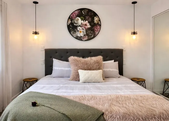 Boutique Tiny With Private Hot Tub * 로토루아