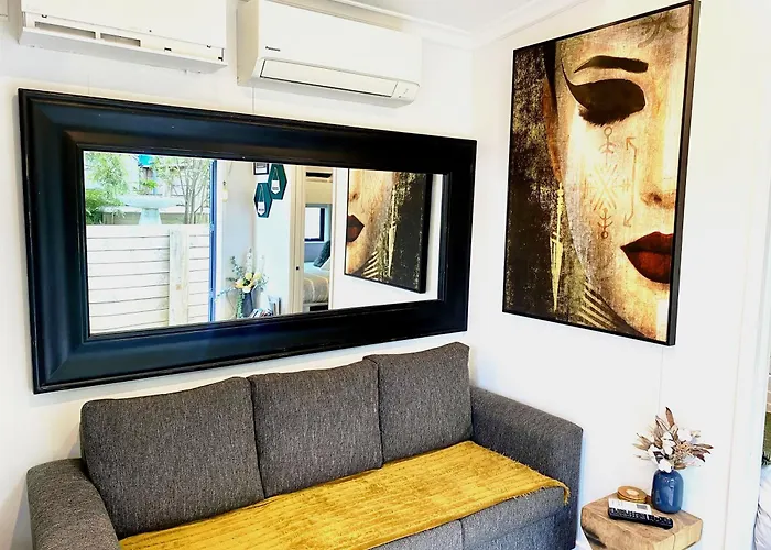 Boutique Tiny With Private Hot Tub